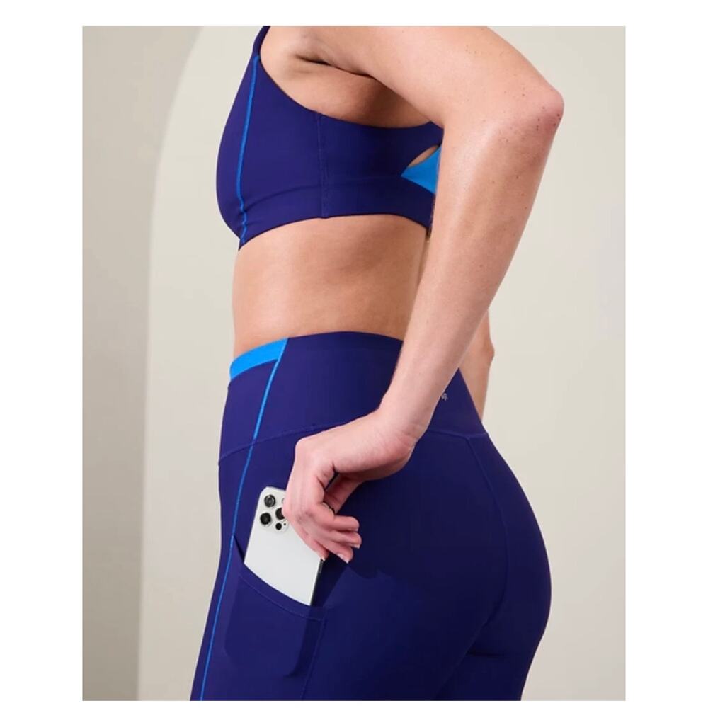 SET Athleta Interval Stash Tipped 7/8 Leggings Marine Ultramarine and Top - Picture 4 of 6